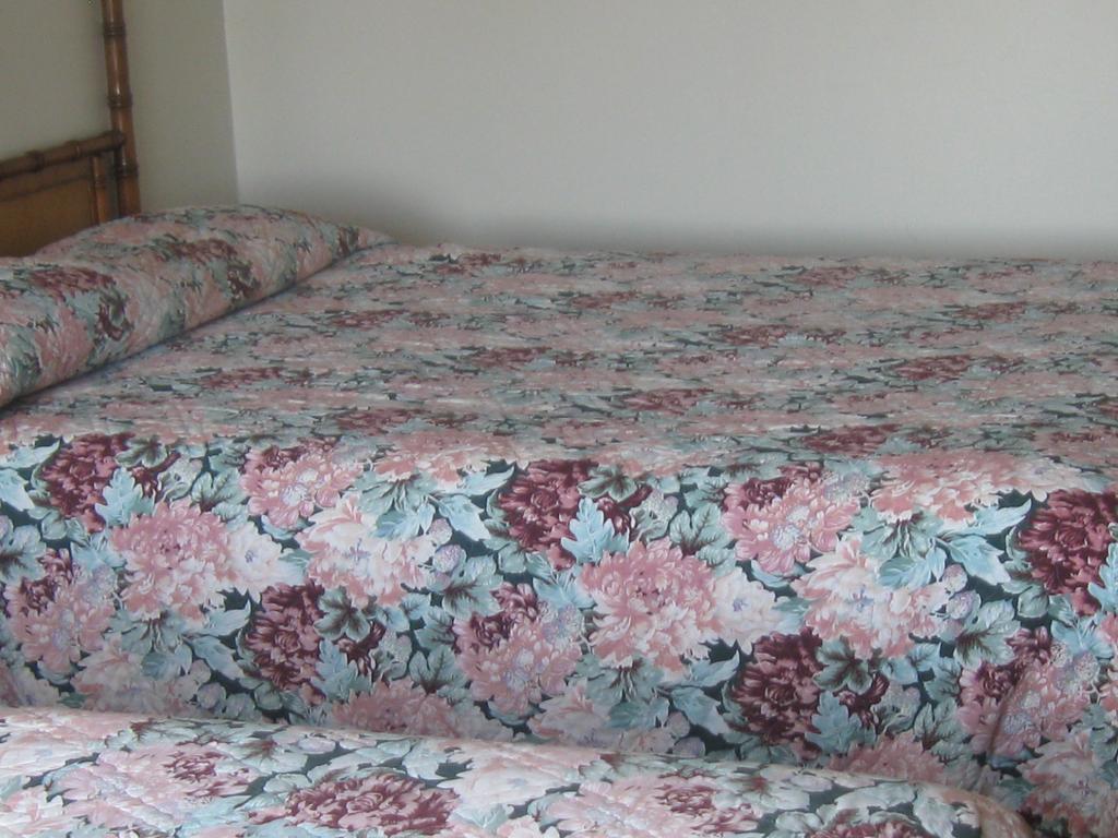 Fort Sidney Inn Room photo