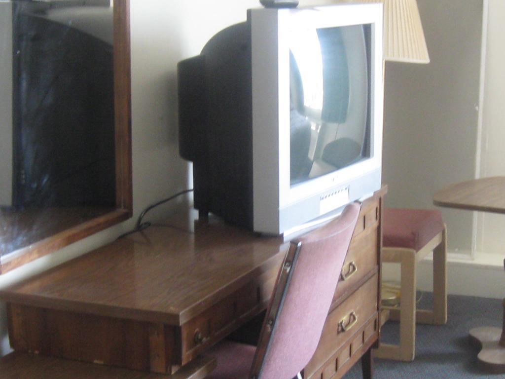 Fort Sidney Inn Room photo